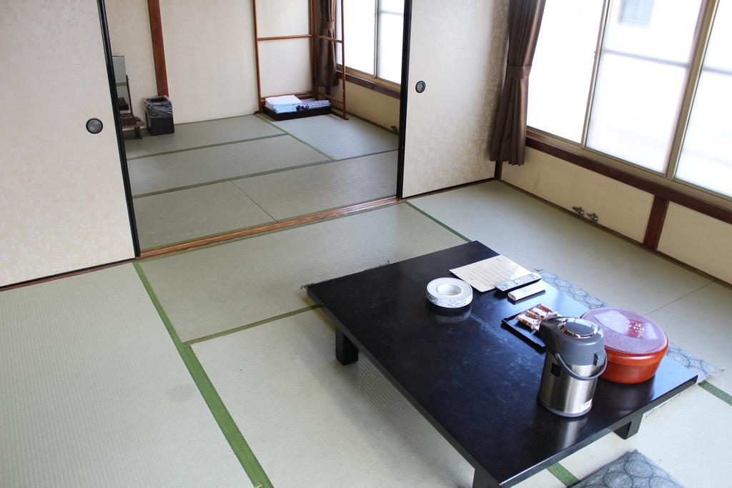 Kinokuniya Ryokan Fujisawa Pokój zdjęcie